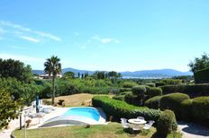 Casa di lusso in vendita a Grimaud Provenza-Alpi-Costa Azzurra Var