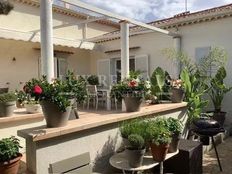 Prestigiosa villa di 93 mq in affitto Antibes, Provenza-Alpi-Costa Azzurra