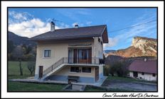 Casa di lusso in vendita a Saint-Pierre-d\'Entremont Alvernia-Rodano-Alpi Isère