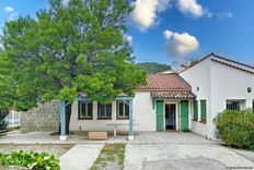 Prestigiosa casa in vendita Levens, Provenza-Alpi-Costa Azzurra