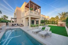 Villa in vendita a Dubai Dubai 