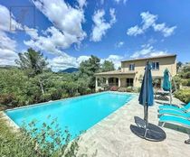 Esclusiva villa di 200 mq in affitto Le Rouret, Provenza-Alpi-Costa Azzurra