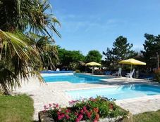 Albergo in vendita a Saujon Nouvelle-Aquitaine Charente-Maritime