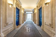 Appartamento di prestigio di 42 m² in vendita Champs-Elysées, Madeleine, Triangle d’or, Francia