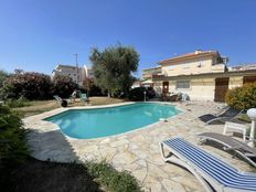 Villa in vendita a Saint-Laurent-du-Var Provenza-Alpi-Costa Azzurra Alpi Marittime