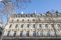 Appartamento in vendita a Chatelet les Halles, Louvre-Tuileries, Palais Royal Île-de-France Parigi