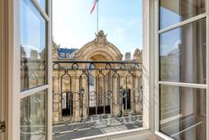 Appartamento in vendita a Champs-Elysées, Madeleine, Triangle d’or Île-de-France Parigi