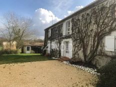 Casa di lusso in vendita La Roche-sur-Yon, Francia