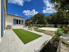 Casa di lusso in vendita Le Beaucet, Francia