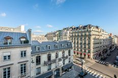 Appartamento in vendita a Champs-Elysées, Madeleine, Triangle d’or Île-de-France Parigi