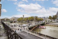 Appartamento in vendita a Beaubourg, Marais, Notre Dame - Ile de La Cité Île-de-France Parigi