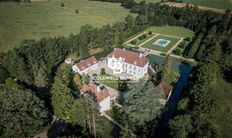 Castello in vendita - Chevannes, Francia