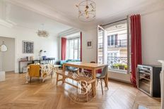 Appartamento in vendita a Montmartre, Abbesses, Grandes-Carrières Île-de-France Parigi