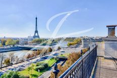 Appartamento in vendita a Champs-Elysées, Madeleine, Triangle d’or Île-de-France Parigi