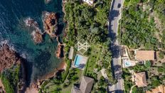 Casa di lusso in vendita a Saint-Raphaël Provenza-Alpi-Costa Azzurra Var