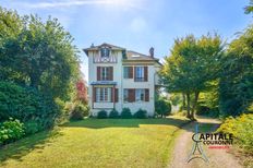 Casa di lusso in vendita a Chantilly Hauts-de-France Oise