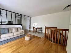 Prestigioso appartamento in vendita Courbevoie, Île-de-France