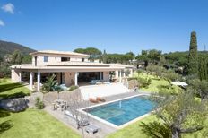 Prestigiosa villa di 480 mq in affitto Sainte-Maxime, Provenza-Alpi-Costa Azzurra