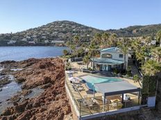 Villa in vendita a Saint-Raphaël Provenza-Alpi-Costa Azzurra Var