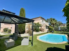 Villa in vendita Saint-Raphaël, Provenza-Alpi-Costa Azzurra