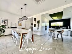 Casa di lusso di 146 mq in vendita L\'Isle-Jourdain, Linguadoca-Rossiglione-Midi-Pirenei