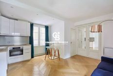 Appartamento di prestigio di 37 m² in vendita Tour Eiffel, Invalides – Ecole Militaire, Saint-Thomas d’Aquin, Francia