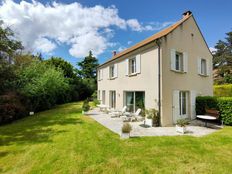 Casa di lusso in vendita a Saint-Nom-la-Bretêche Île-de-France Yvelines