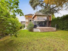 Casa di 280 mq in vendita Verrières-le-Buisson, Francia