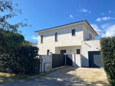 Villa in vendita a Aimargues Occitanie Gard