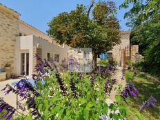 Casa di lusso in vendita a Bagnols-sur-Cèze Occitanie Gard