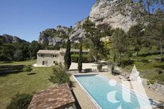 Casa di lusso di 300 mq in affitto Saint-Rémy-de-Provence, Provenza-Alpi-Costa Azzurra