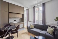 Prestigioso appartamento di 40 m² in affitto Champs-Elysées, Madeleine, Triangle d’or, Parigi, Île-de-France