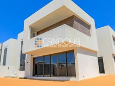 Esclusiva villa di 526 mq in vendita Abu Dhabi, Emirati Arabi Uniti