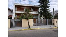 Casa di lusso in affitto a Almirante Brown Ciudad Autónoma de Buenos Aires 