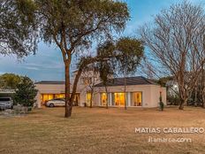 Prestigiosa casa di 375 mq in vendita Córdoba, Argentina