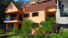 Casa Unifamiliare in vendita a Cattaro Kotor 