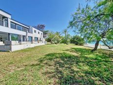 Prestigiosa villa di 306 mq in affitto Vilanova i la Geltrú, Catalogna