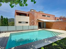 Prestigiosa villa di 318 mq in vendita Sant Just Desvern, Spagna
