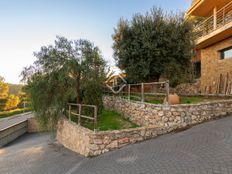 Prestigiosa villa di 375 mq in vendita Begues, Spagna