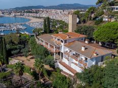 Prestigiosa villa di 390 mq in vendita Blanes, Spagna