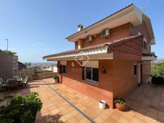 Prestigiosa villa di 306 mq in affitto Esplugues de Llobregat, Catalogna