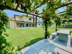 Prestigiosa villa di 180 mq in vendita, Caslano, Lugano, Ticino