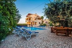 Albergo in vendita a Parenzo Istria Grad Poreč