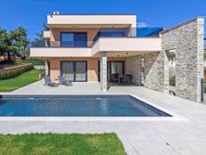 Villa in vendita a Parenzo Istria Grad Poreč