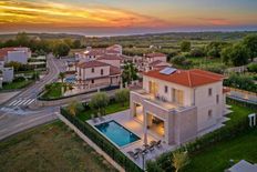 Villa in vendita a Parenzo Istria Grad Poreč