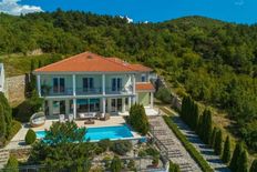 Villa in vendita a Cirquenizza Primorsko-Goranska Grad Crikvenica