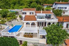 Villa in vendita a Abbazia Primorsko-Goranska Grad Opatija