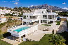 Villa in vendita a Nueva Andalucia Andalusia Málaga