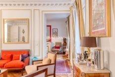 Prestigioso appartamento di 131 m² in vendita Champs-Elysées, Madeleine, Triangle d’or, Francia