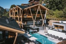 Appartamento in vendita a Saalbach Salisburghese Politischer Bezirk Zell am See